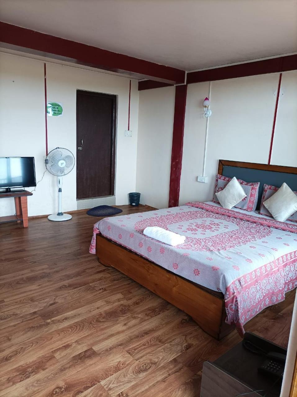 Abode Me Me Ai Haven Otel Çerapunçi Dış mekan fotoğraf