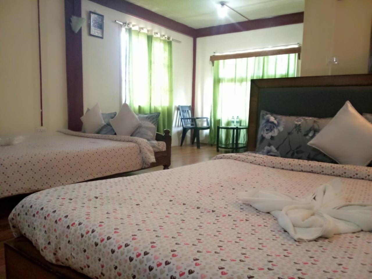 Abode Me Me Ai Haven Otel Çerapunçi Dış mekan fotoğraf
