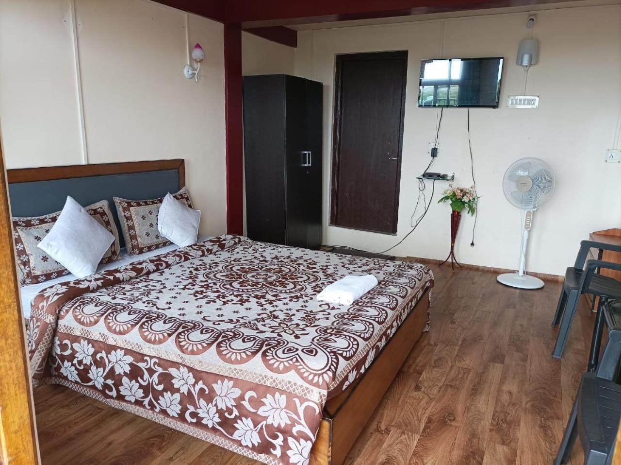 Abode Me Me Ai Haven Otel Çerapunçi Dış mekan fotoğraf